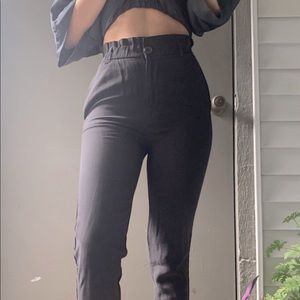 Zara Paperbag high waisted dress pants / Size XS